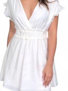 Zara White V-Neck Short Dress with Gathered Waist